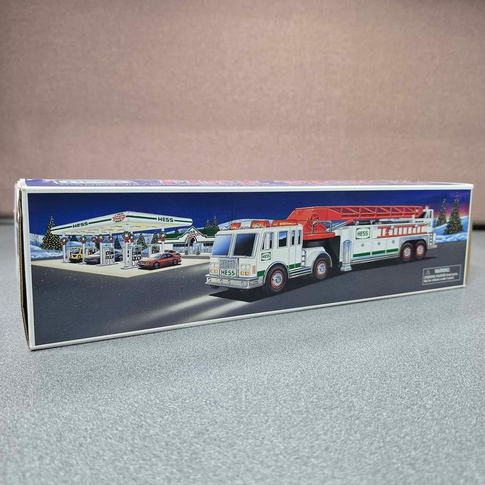 Hess Fire Truck Toy 2000 White Red Excellent Extension Ladder Siren Lights Box